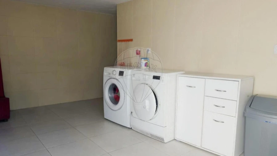 Moradia T4 para Venda em São João da Madeira Foto 41