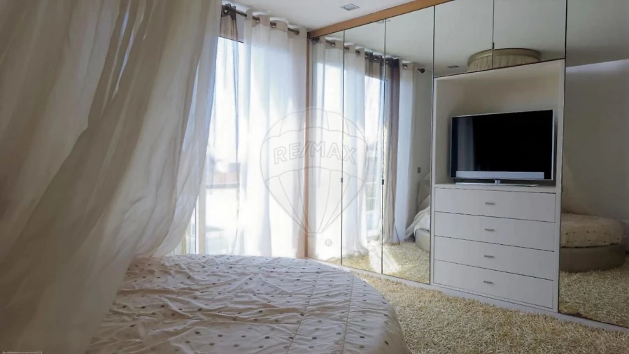 Moradia T4 para Venda em São João da Madeira Foto 24