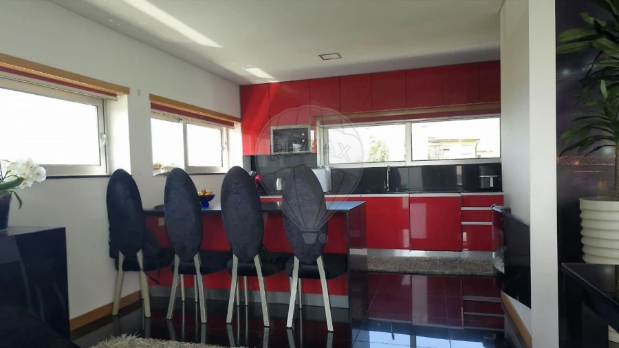 Moradia T4 para Venda em São João da Madeira Foto 17