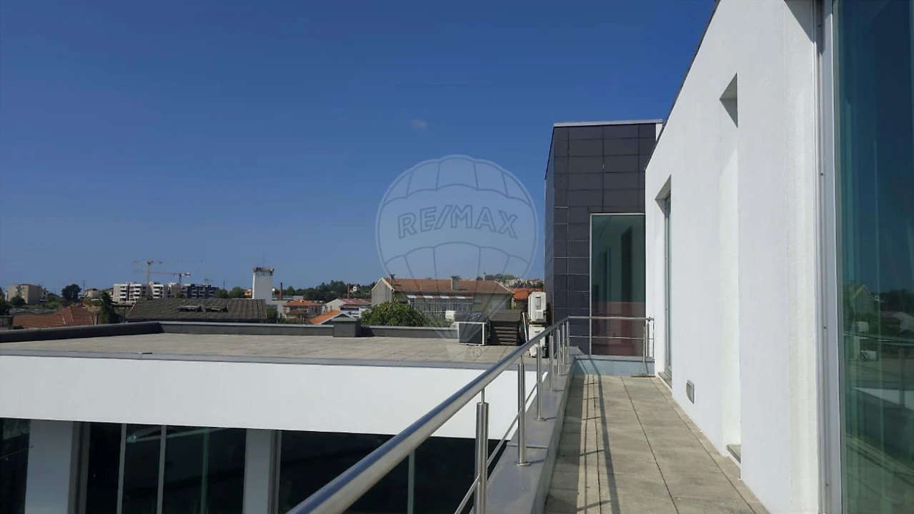 Moradia T4 para Venda em São João da Madeira Foto 14