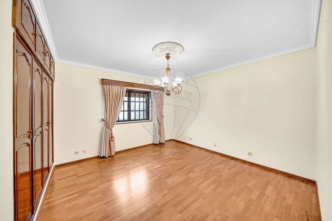 Moradia T3 para Venda em Palhaça Foto 16