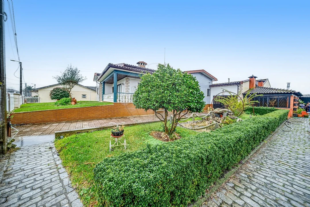 Moradia T3 para Venda em Palhaça Foto 31