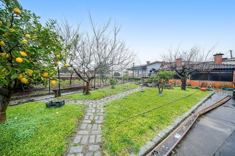 Moradia T3 para Venda em Palhaça Foto 30