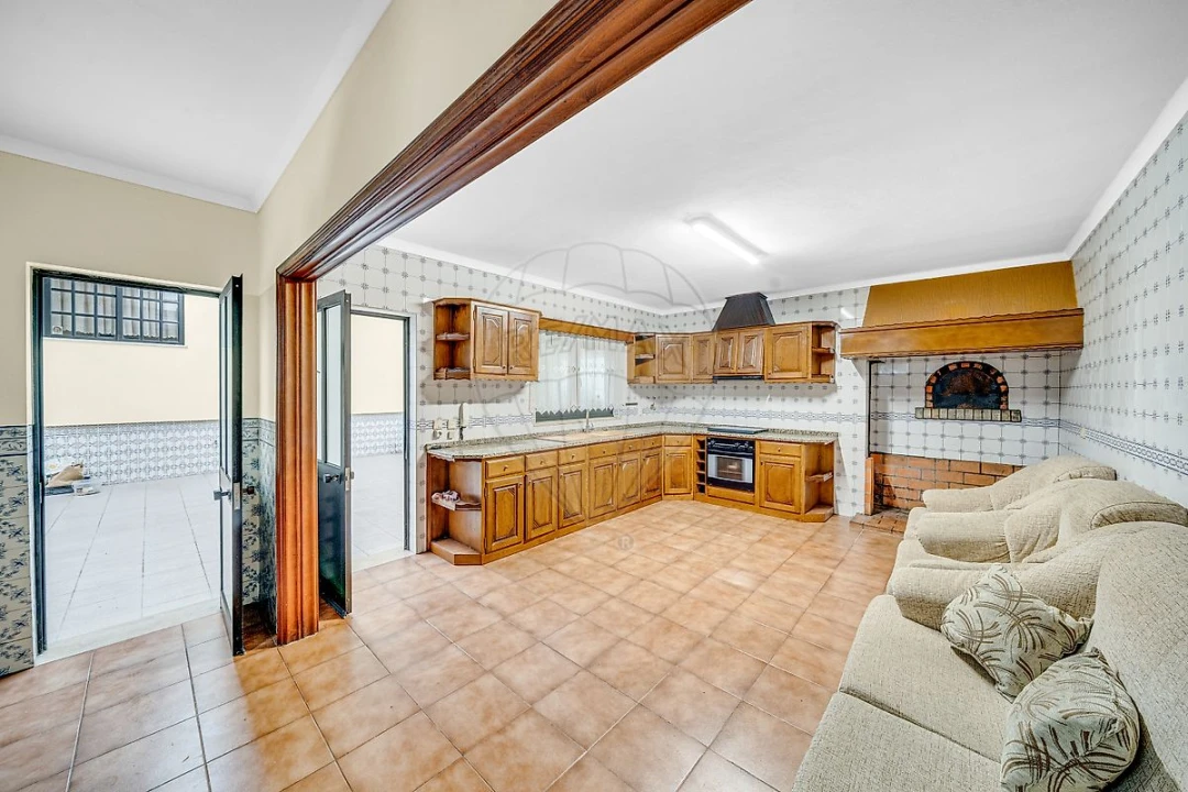 Moradia T3 para Venda em Palhaça Foto 19