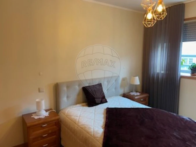 Apartamento T2 para Arrendamento em Espinho Foto 3