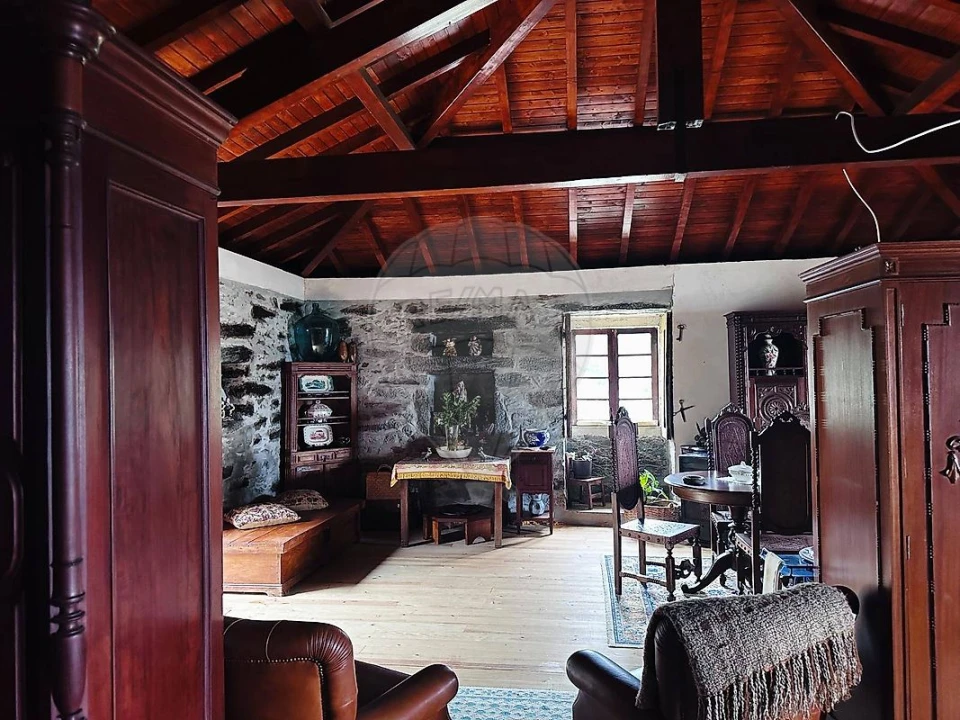 Quinta T0 para Venda em Poiares e Canelas Foto 20