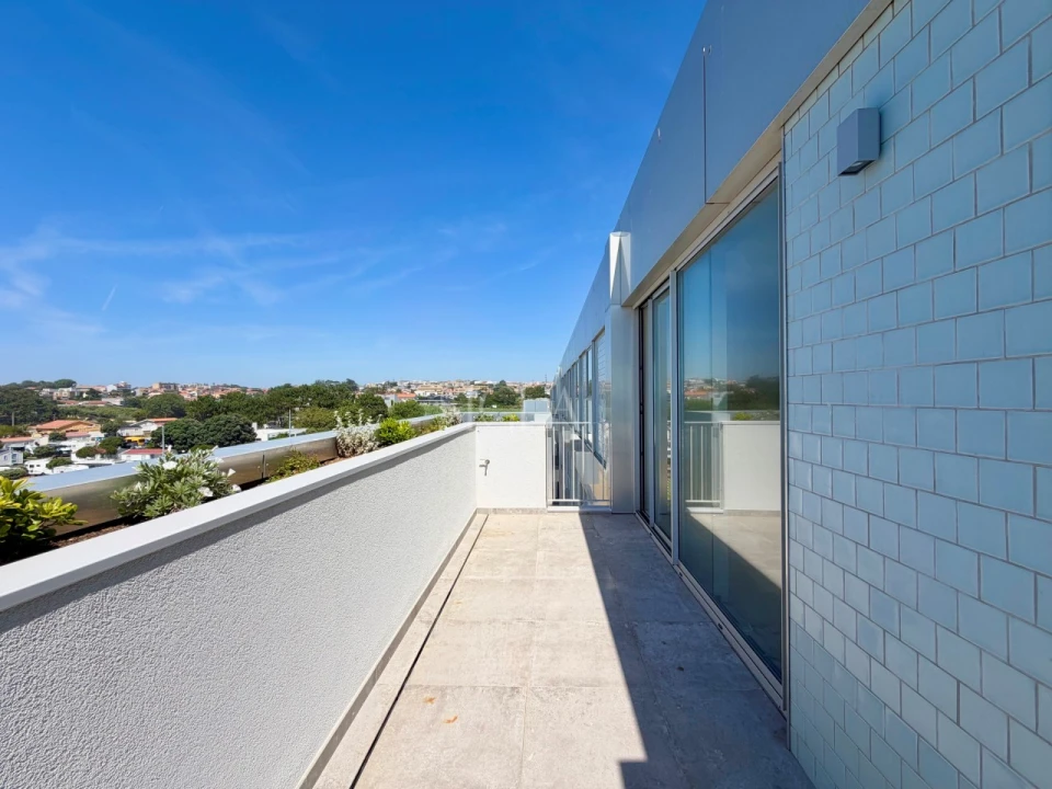 Apartamento T4 para Venda em Canidelo Foto 24
