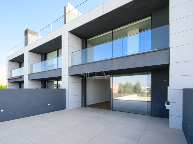 Moradia T4 para Venda em Canidelo Foto 2