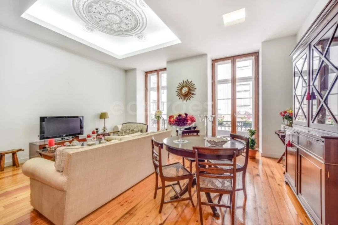 Apartamento T2 para Venda em Santa Maria Maior Foto 1