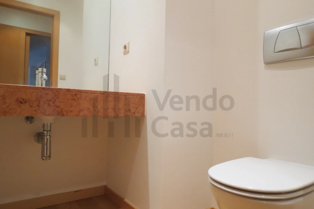 Apartamento T3 para Arrendamento em Nogueira, Fraião e Lamaçães Foto 22