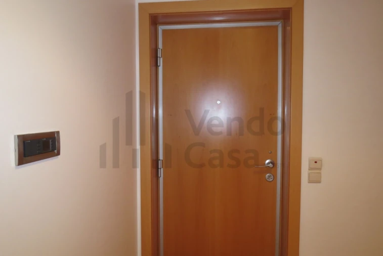 Apartamento T3 para Arrendamento em Nogueira, Fraião e Lamaçães Foto 23