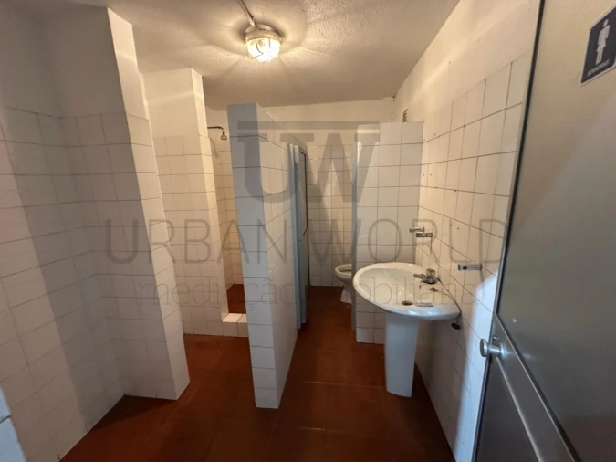 Armazém para Arrendamento em Venda do Pinheiro e Santo Estêvão das Galés Foto 3