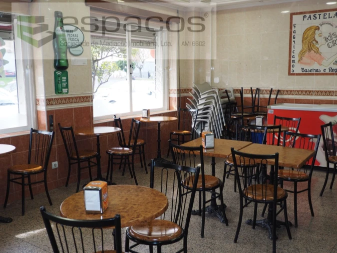 Negócio para Venda em Sacavém e Prior Velho Foto 5