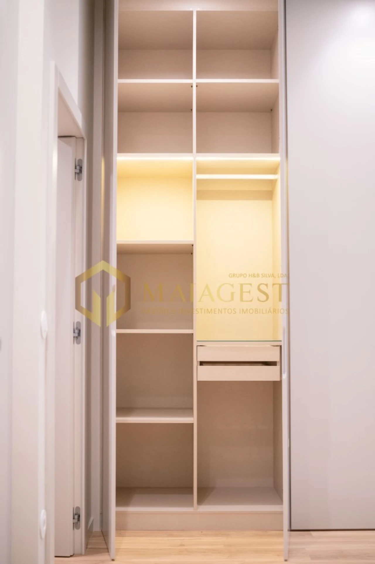 Apartamento T2 para Venda em Lordelo do Ouro e Massarelos Foto 19