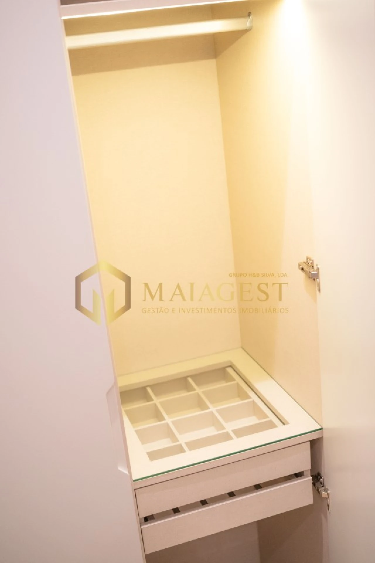 Apartamento T2 para Venda em Lordelo do Ouro e Massarelos Foto 20