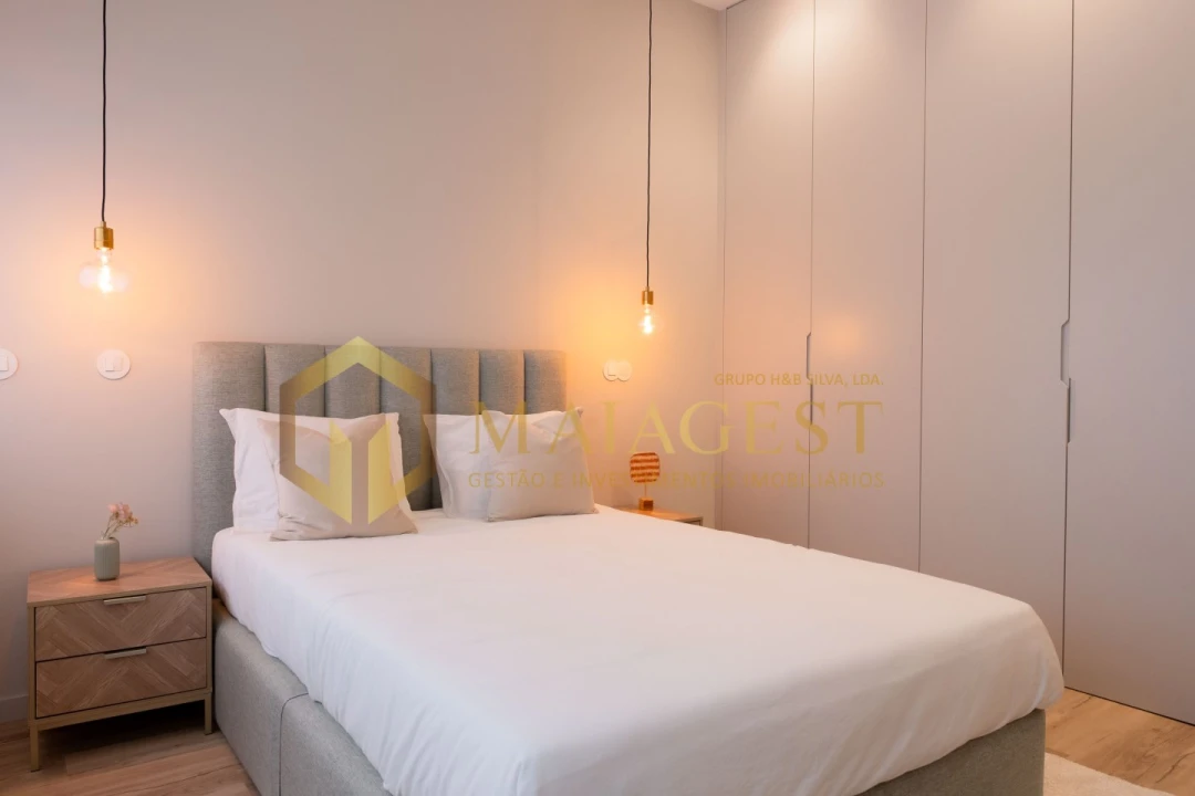 Apartamento T2 para Venda em Lordelo do Ouro e Massarelos Foto 27