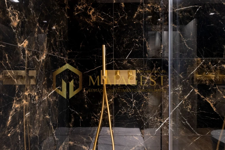 Apartamento T2 para Venda em Lordelo do Ouro e Massarelos Foto 22