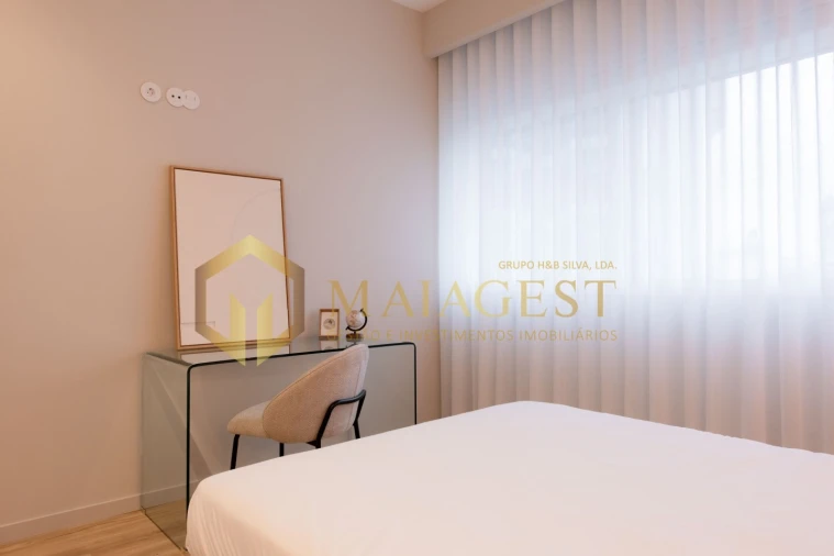 Apartamento T2 para Venda em Lordelo do Ouro e Massarelos Foto 28