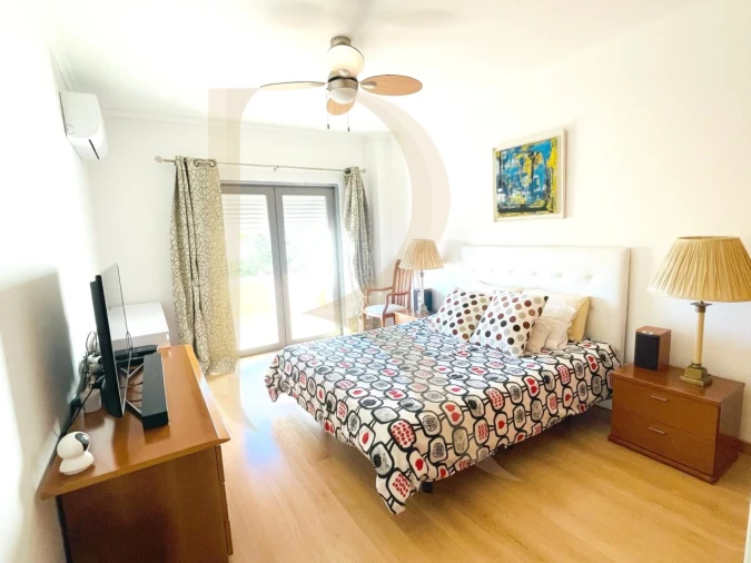 Apartamento T2 para Venda em Alcabideche Foto 6