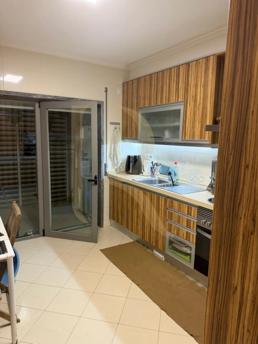 Apartamento T2 para Venda em Alcabideche Foto 15