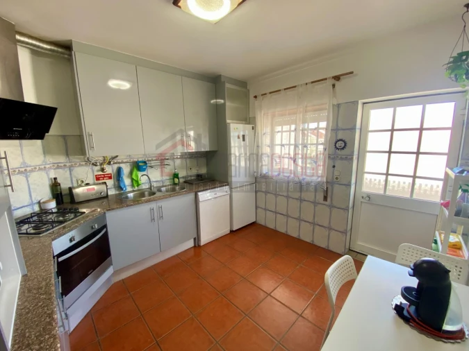 Apartamento T5 para Venda em Peniche Foto 12