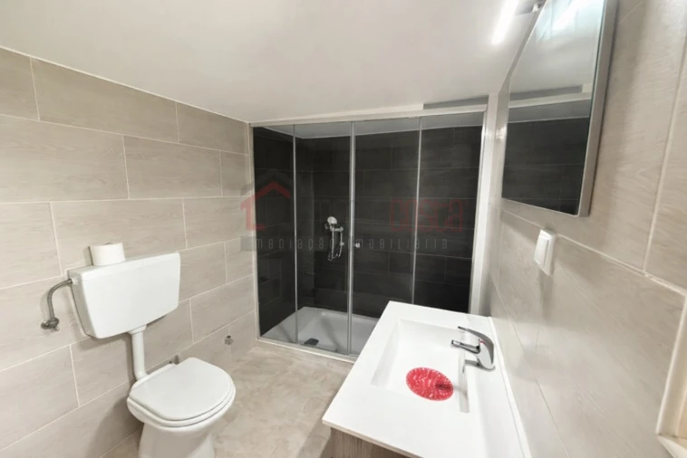 Moradia T1 para Venda em Lourinhã e Atalaia Foto 8