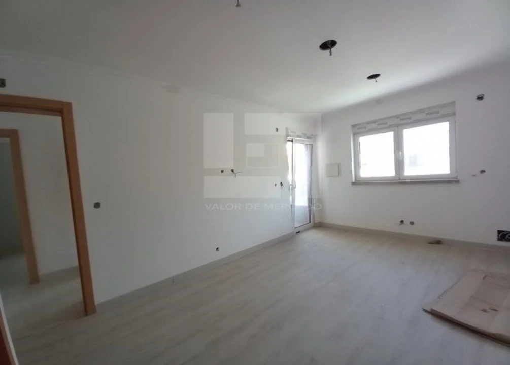 Moradia T3 para Venda em Amora Foto 16