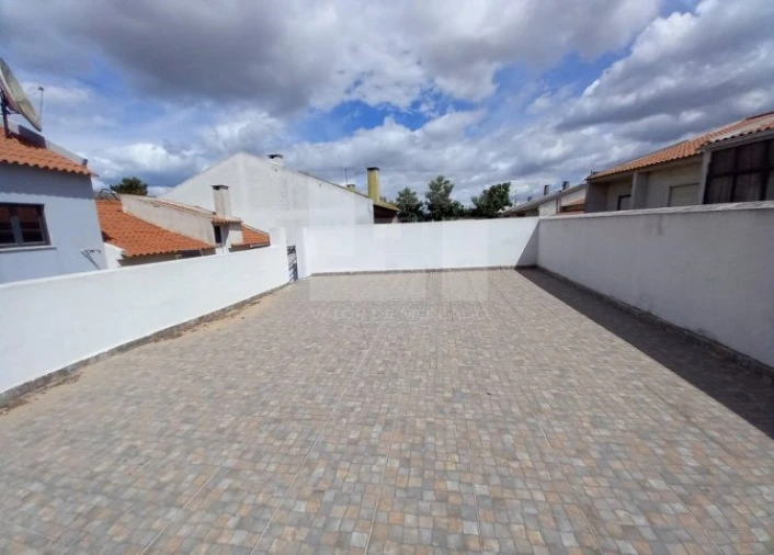 Moradia T3 para Venda em Amora Foto 8