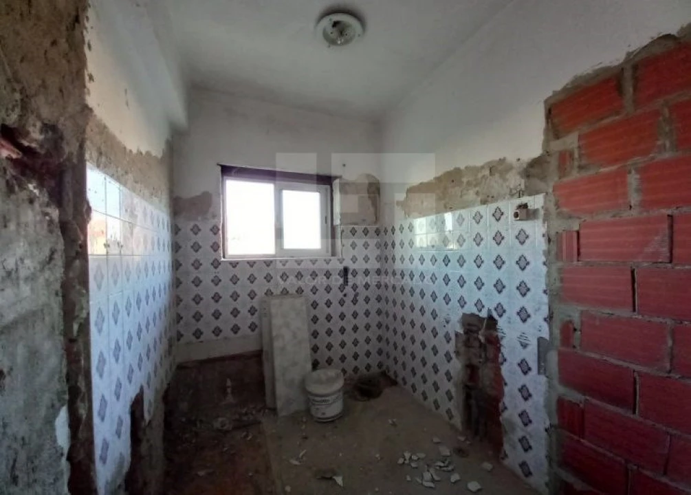 Apartamento T4 para Venda em Laranjeiro e Feijó Foto 4