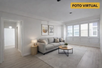 Apartamento T4 para Venda em Laranjeiro e Feijó