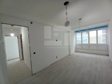 Apartamento T4 para Venda em Laranjeiro e Feijó