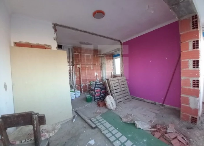 Apartamento T4 para Venda em Laranjeiro e Feijó Foto 3