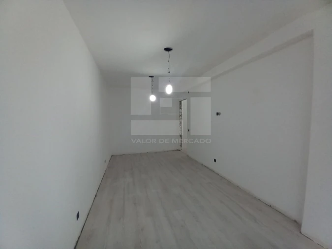 Apartamento T4 para Venda em Laranjeiro e Feijó Foto 13
