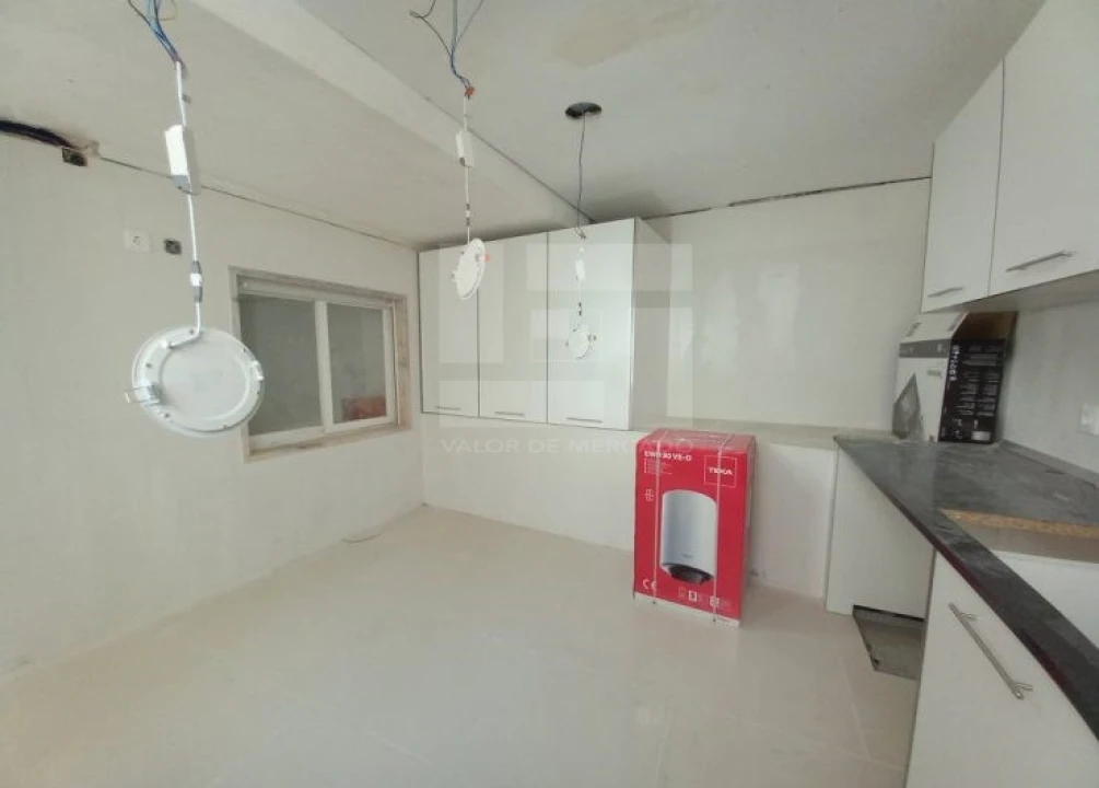 Moradia T3 para Venda em Carcavelos e Parede Foto 33