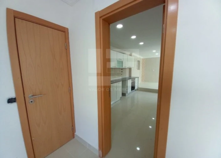 Moradia T3 para Venda em Carcavelos e Parede Foto 11