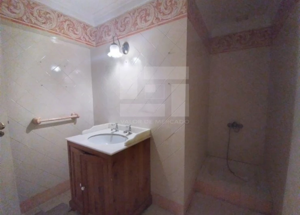 Moradia T5 para Venda em Rio de Mouro Foto 31