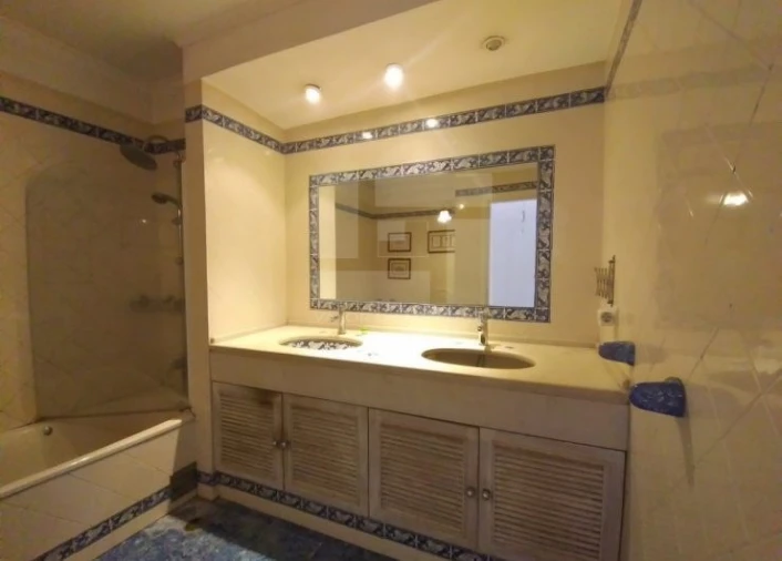 Moradia T5 para Venda em Rio de Mouro Foto 15