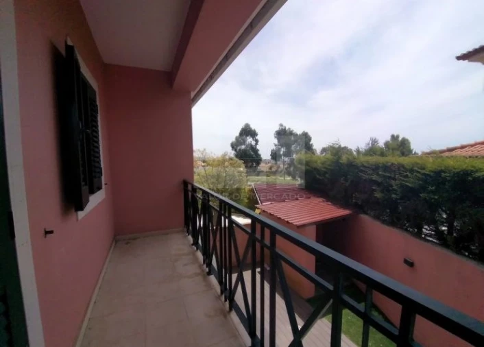 Moradia T5 para Venda em Rio de Mouro Foto 37