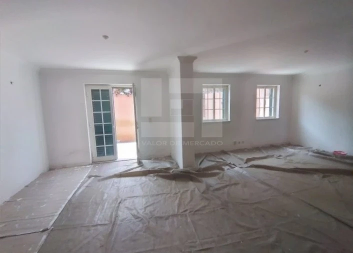 Moradia T5 para Venda em Rio de Mouro Foto 38