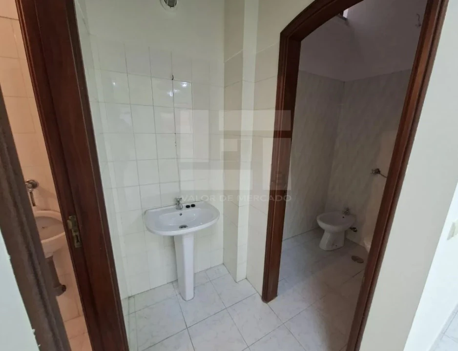 Loja para Venda em Cacém e São Marcos Foto 13