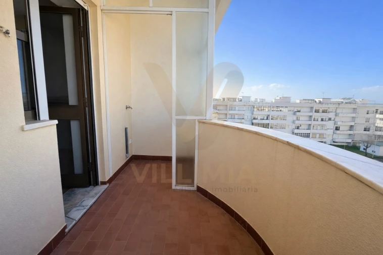 Apartamento T1 para Venda em Chafe Foto 12