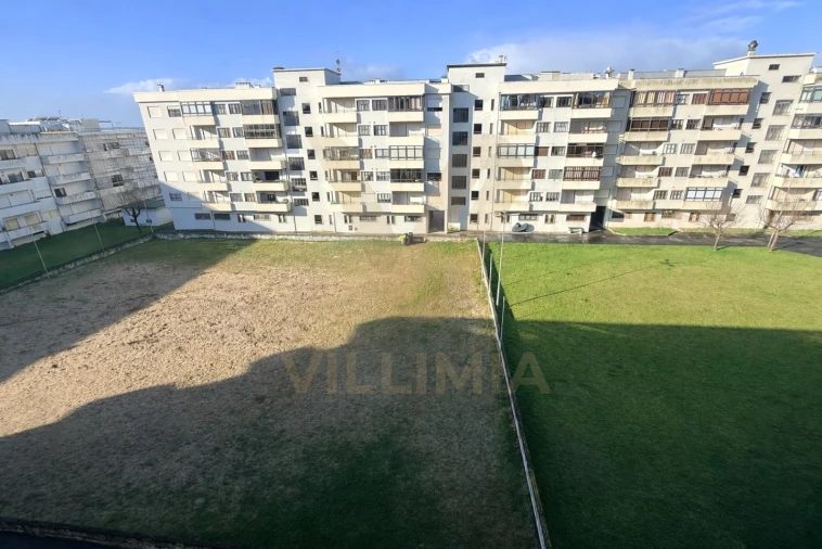 Apartamento T1 para Venda em Chafe Foto 13