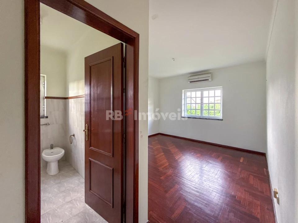 Moradia T3 para Venda em São Pedro de Tomar Foto 31