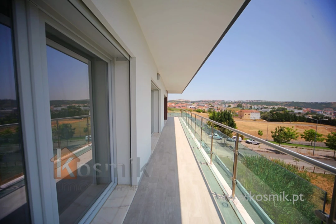 Apartamento T3 para Venda em Póvoa de Santo Adrião e Olival Basto Foto 29