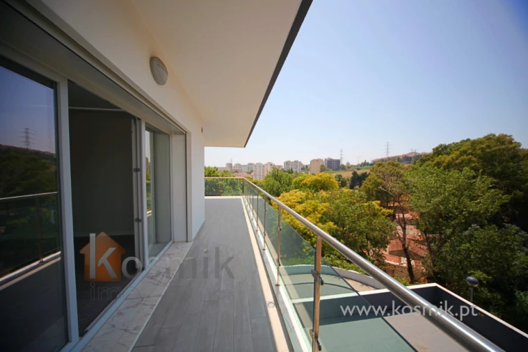 Apartamento T3 para Venda em Póvoa de Santo Adrião e Olival Basto Foto 28