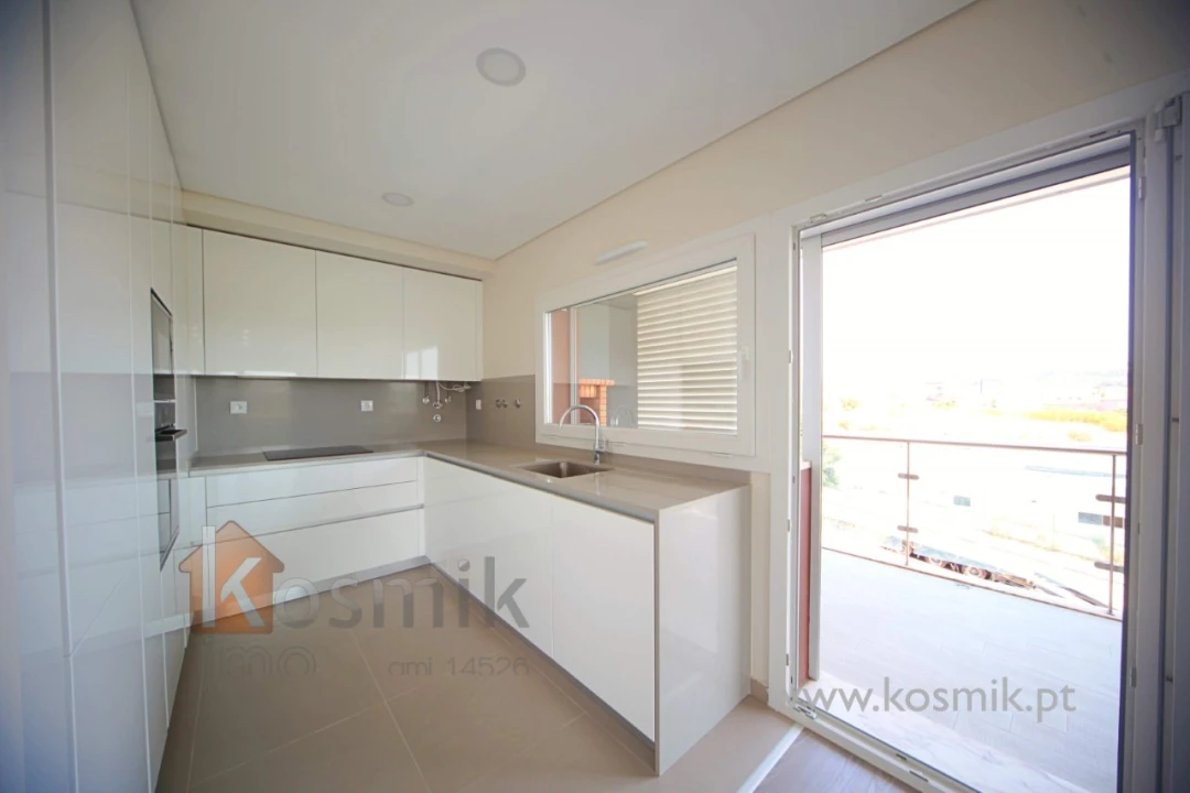 Apartamento T3 para Venda em Póvoa de Santo Adrião e Olival Basto Foto 20