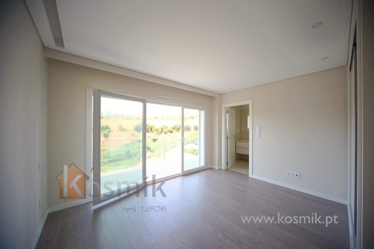 Apartamento T3 para Venda em Póvoa de Santo Adrião e Olival Basto Foto 28