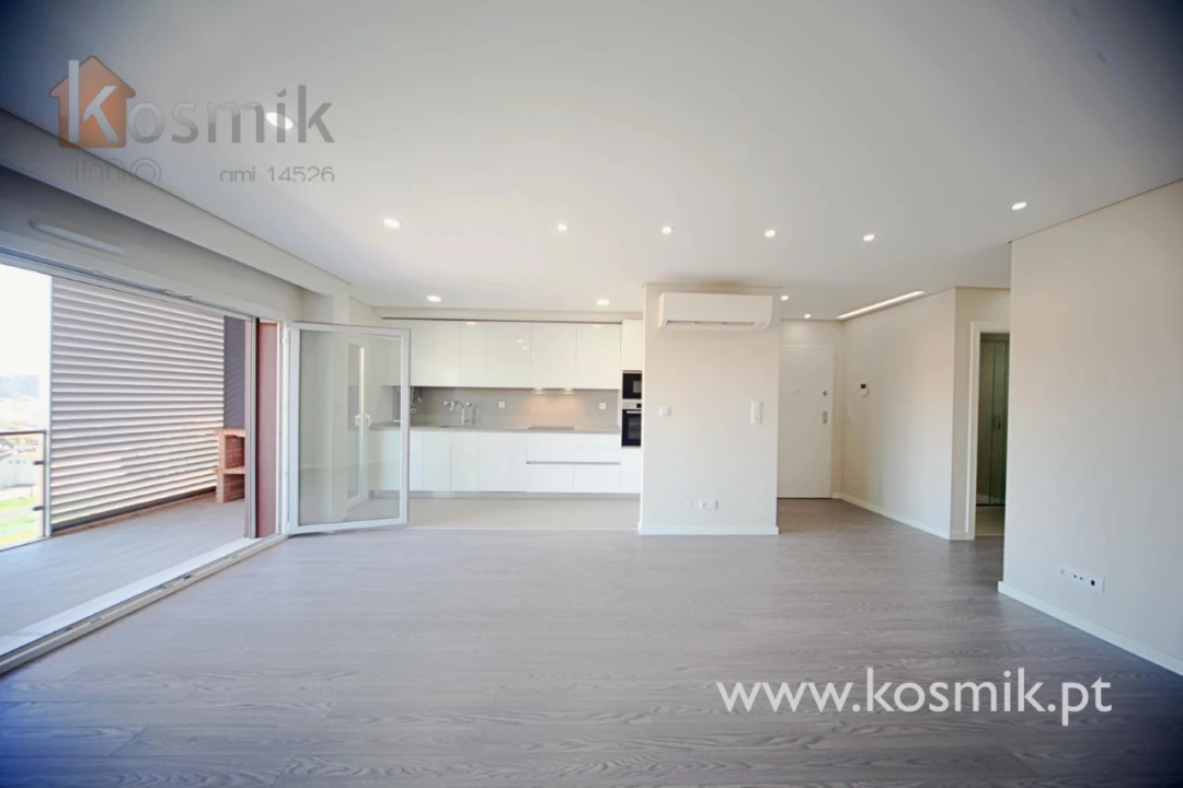 Apartamento T2 para Venda em Póvoa de Santo Adrião e Olival Basto Foto 5