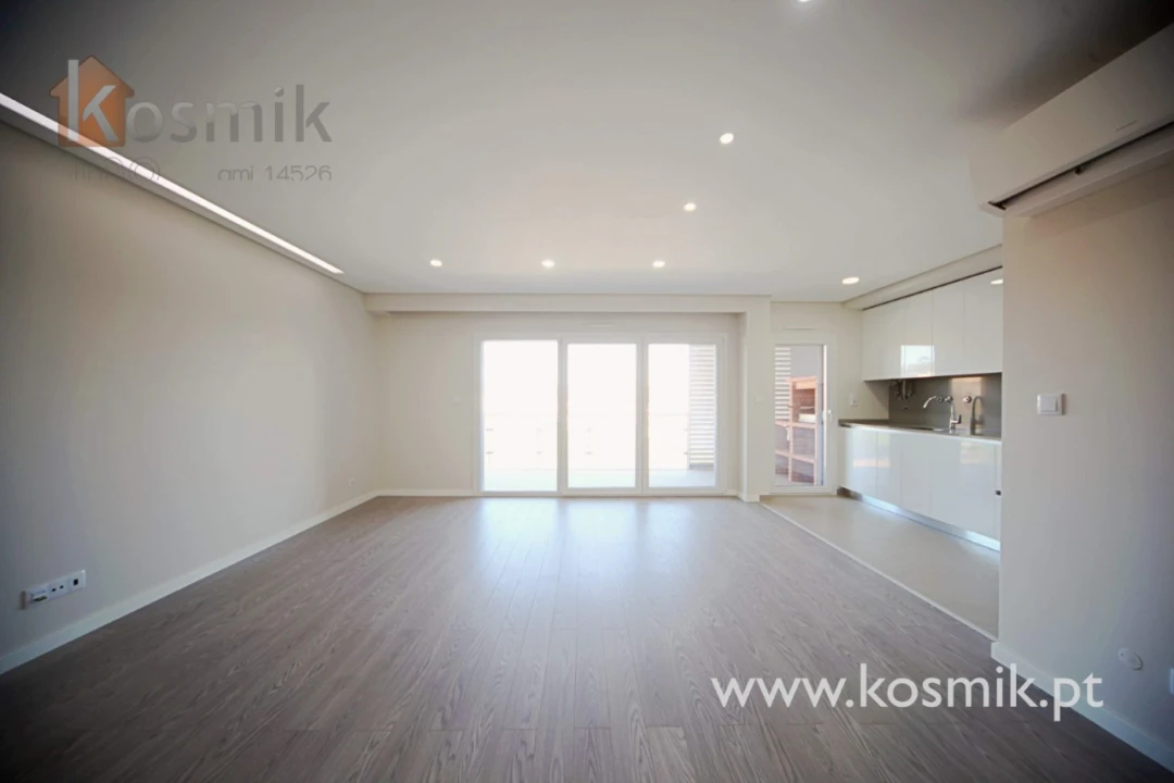 Apartamento T2 para Venda em Póvoa de Santo Adrião e Olival Basto Foto 18