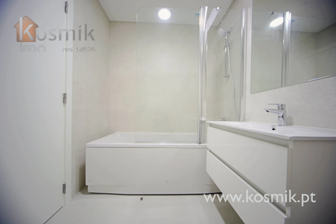 Apartamento T2 para Venda em Póvoa de Santo Adrião e Olival Basto Foto 28